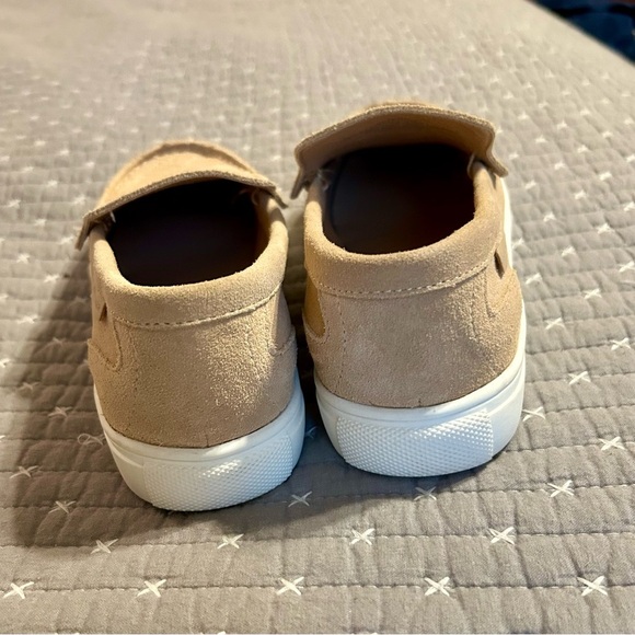 Kurt Geiger London Beige Quilted Slip-On Loafers - Picture 4 of 7